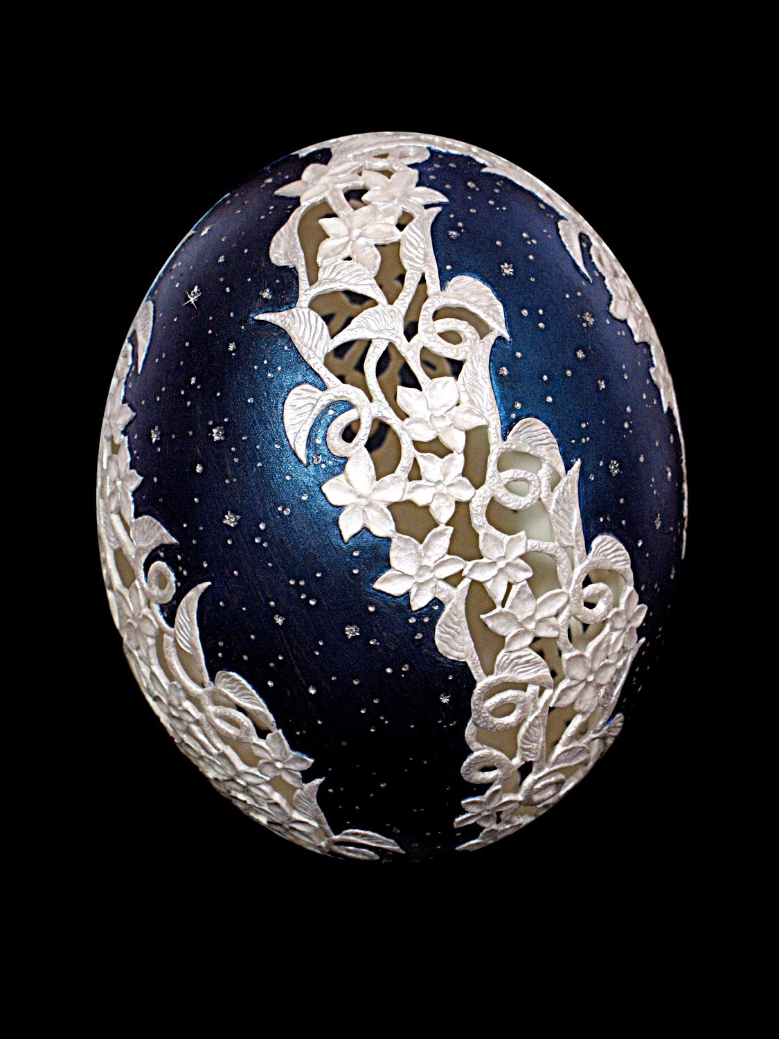 eggshell carving black and white design