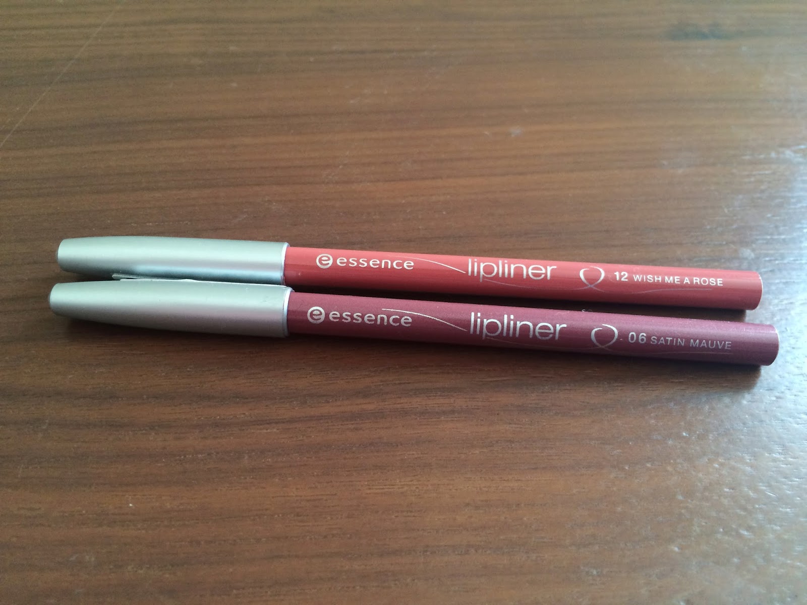 Soph's Posts Essence Lipliner Review ♥