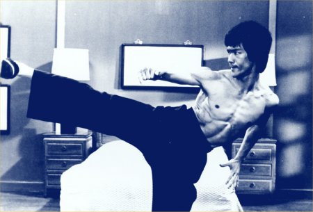 Bruce Lee சேனைக்கு வந்திருக்கிறார்  Bruce%2BLee%2B-%2BRare%2BPhotos%2B%25287%2529