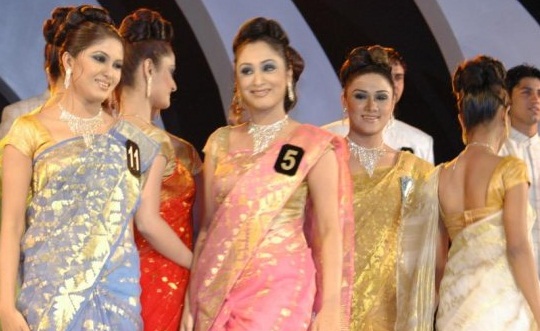Zinath Sanu Swagata Sexy Swagata