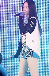 Krystal+Jung+f(x)+Electric+Shock+Perform
