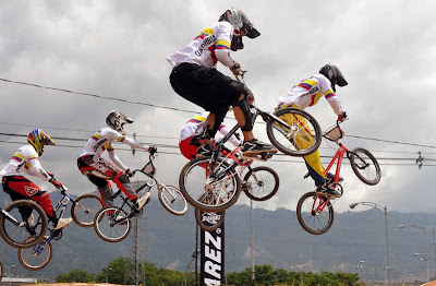 http://4.bp.blogspot.com/-vN5uldjG4Z4/Teen9WvJIfI/AAAAAAAABQg/1rbuj_oC7s4/s640/Foto+de+BMX_colombiano.jpg