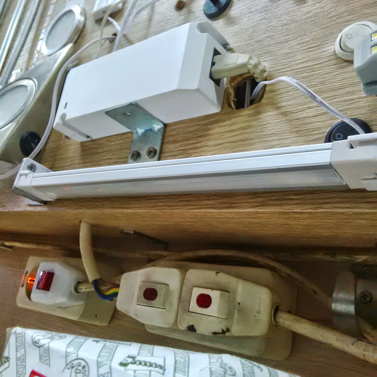 Panel Rumah Lampu LED ~ Bintang Hardware Jual Hardware Furniture