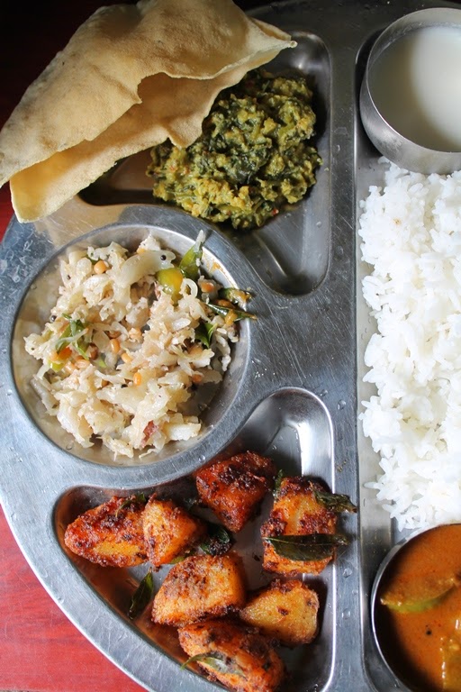 Lunch Menu 2 Pulikulambu, Potato Roast, Cabbage Thoran & Keerai Kootu Yummy Tummy