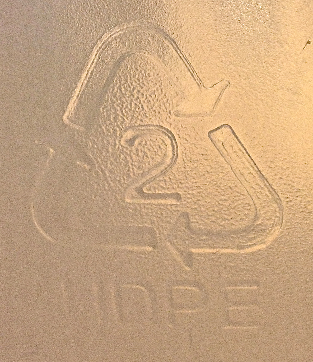 QUAKETIPS Does bottled water really expire? The FDA says no!