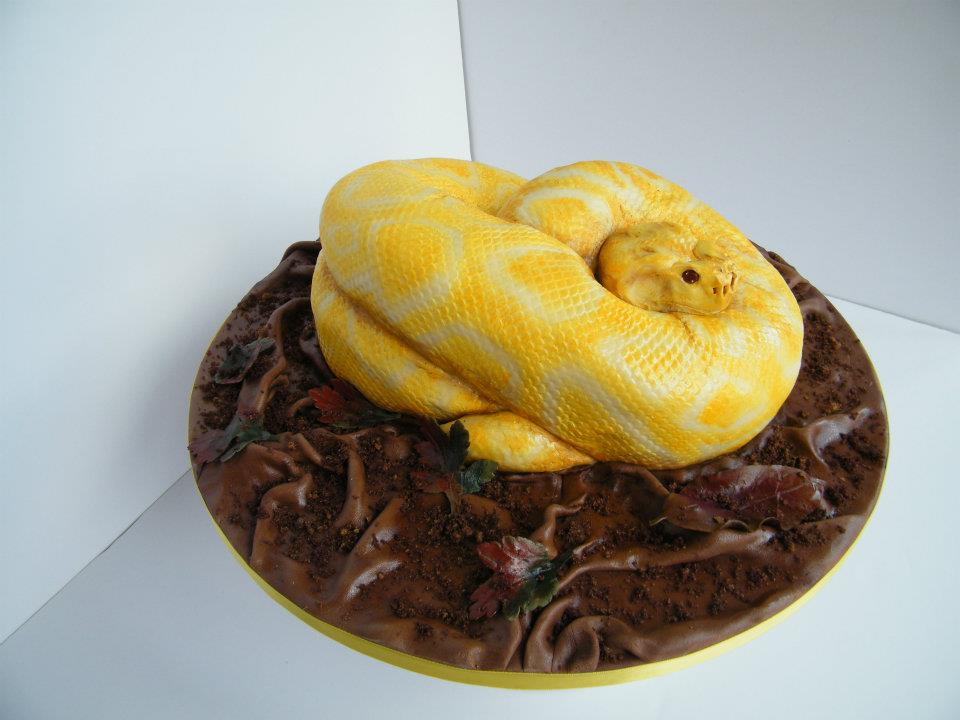 DeltaBluez Stockdogs Snake Cake