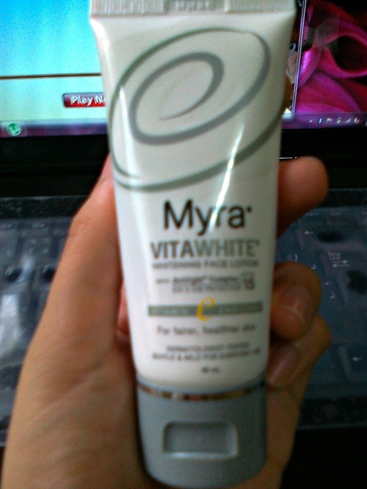 Smile and Let the World Wonder Why ) Myra Vita White Face Lotion Review
