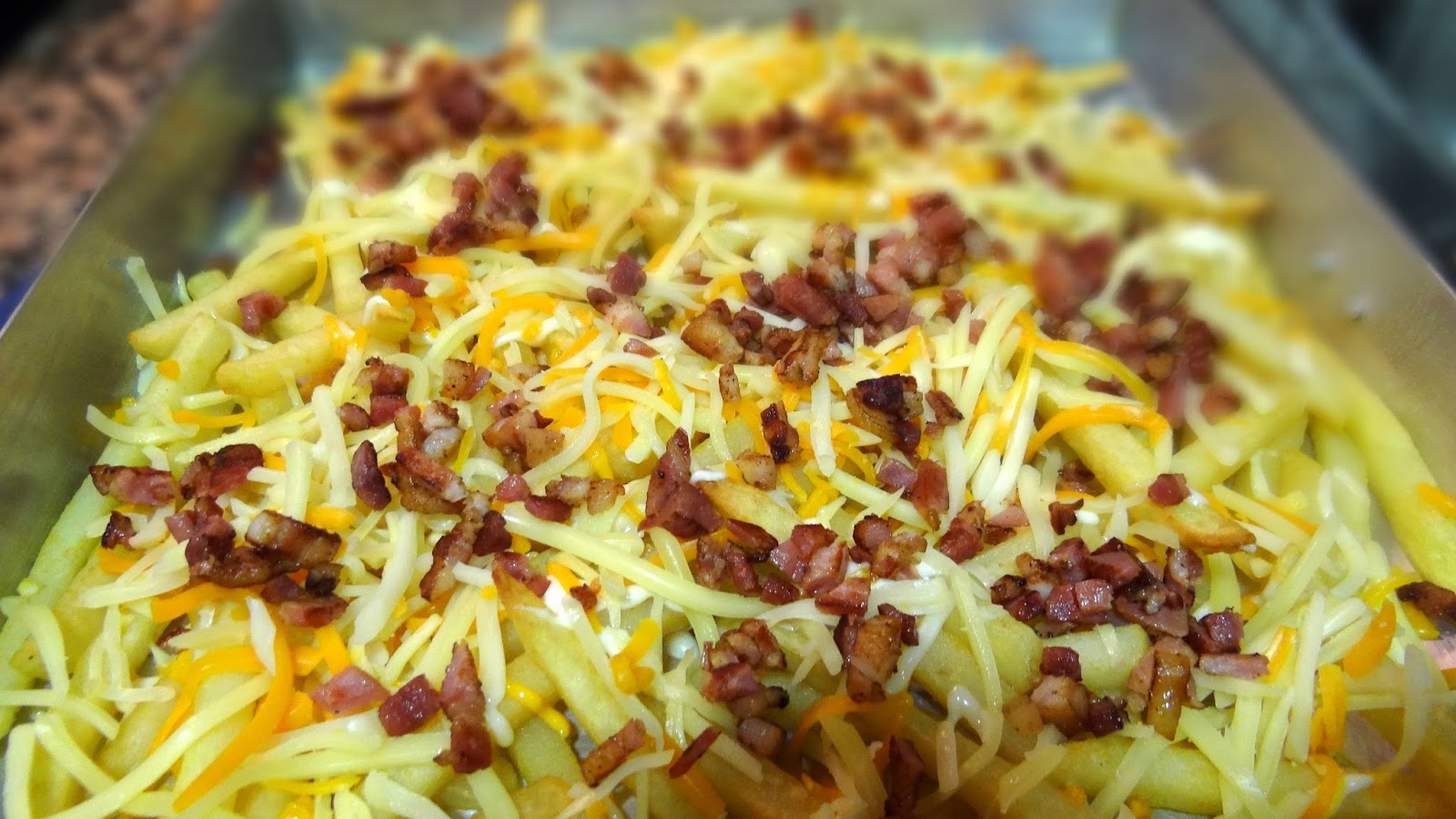 La maison du chef Paco Bacon Cheese fries (Fosters Hollywood Receta