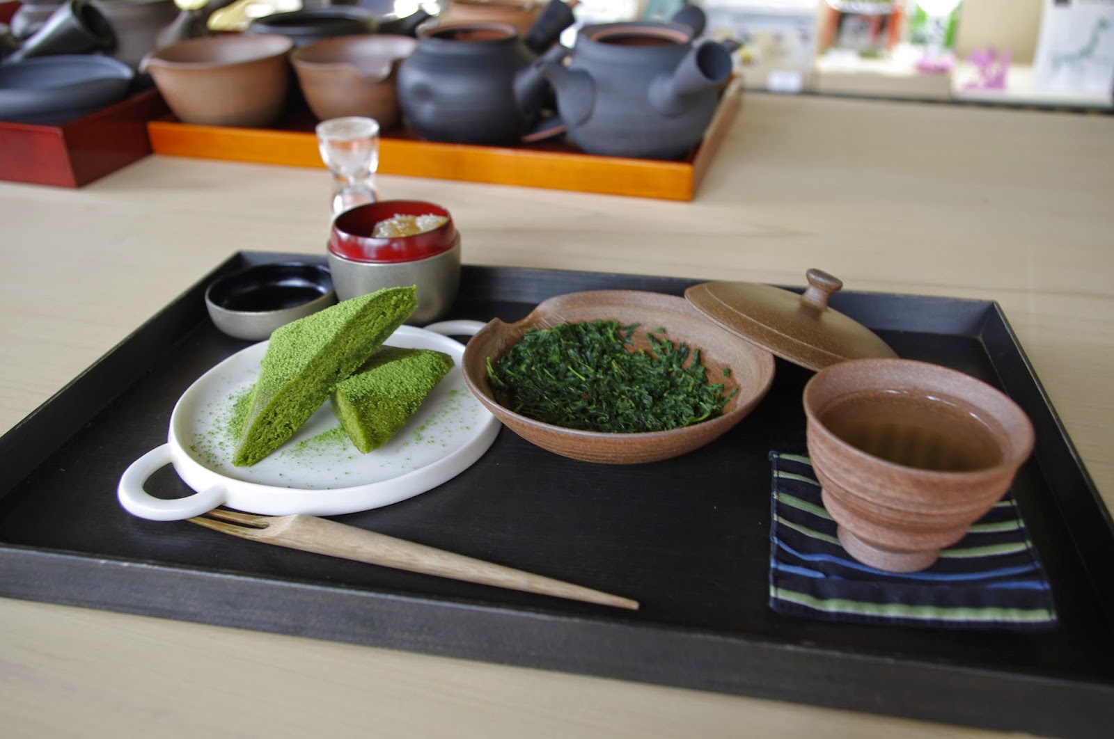 Jugetsudo Gyokuro Uji et financier au matcha