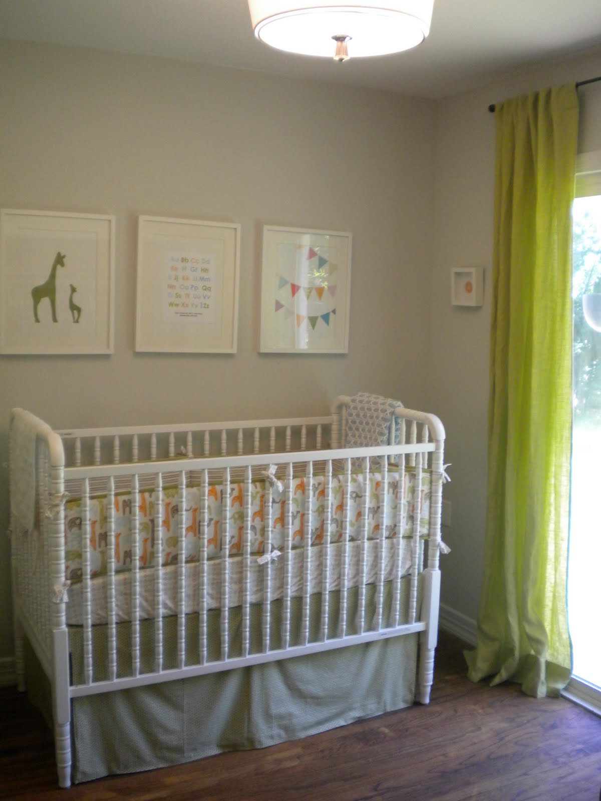 Chic Little House: Project Nursery: Nursery Artwork