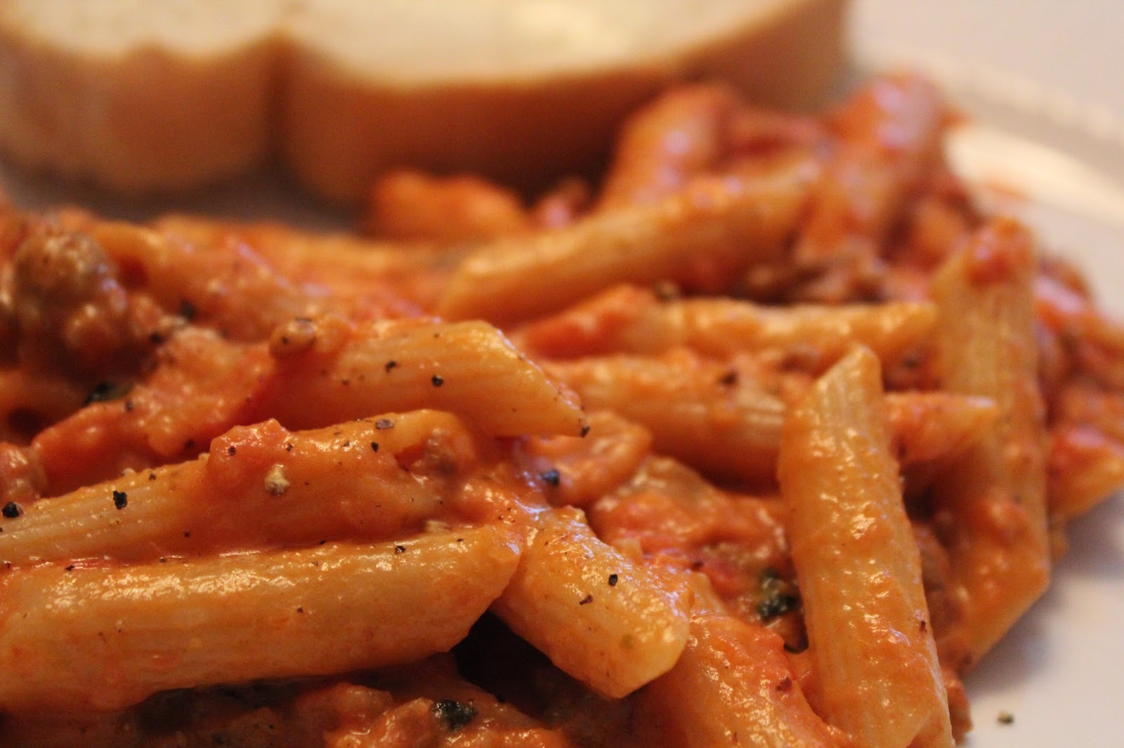 Sisters Luv 2 Cook Penne Alla Vodka with Spicy Italian Sausage