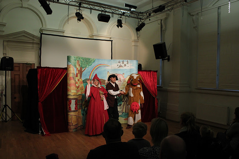 Pocket Panto perform 'Jack and the Beanstalk' at The Old Courthouse, 7