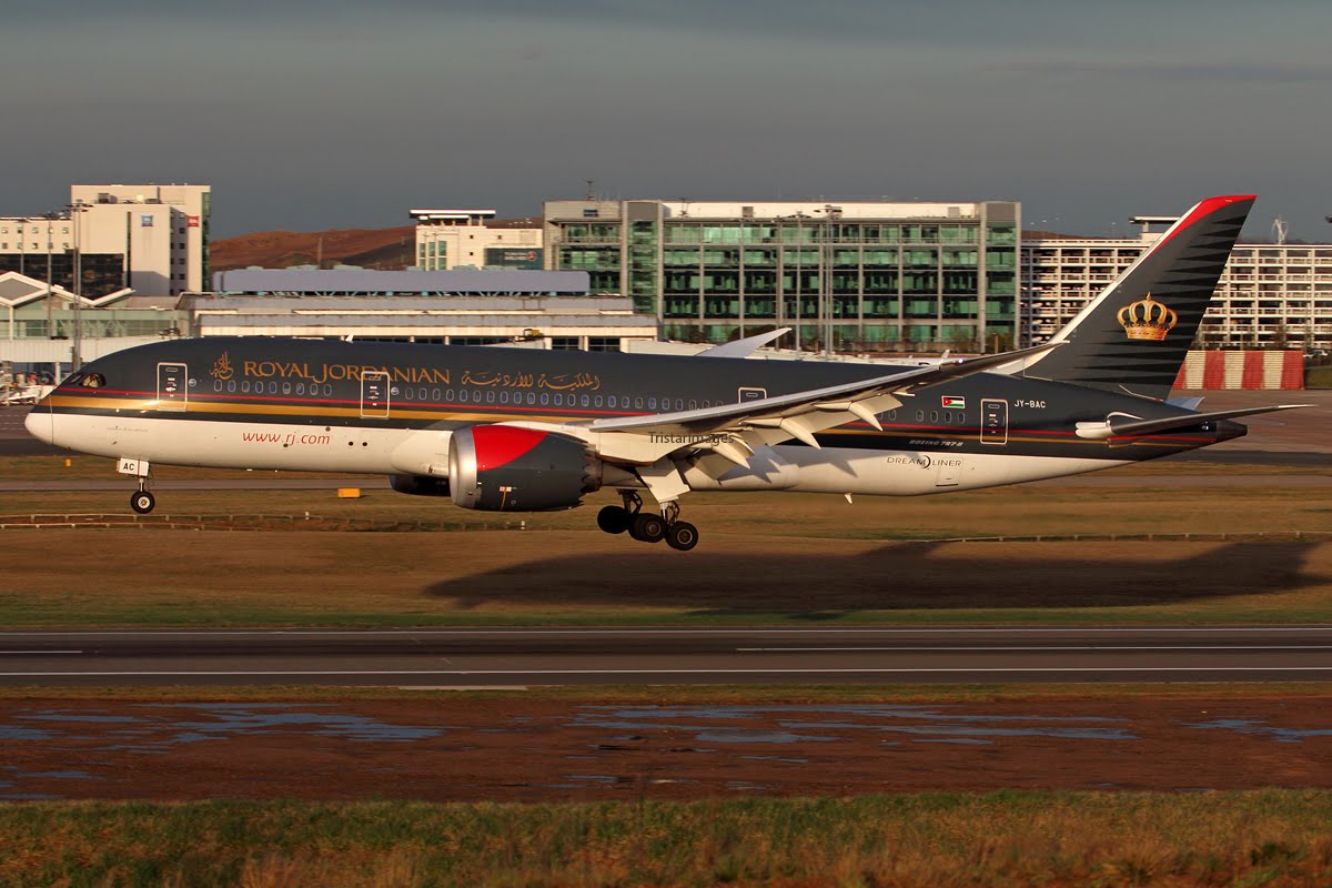 Boeing 788 Royal Jordanian