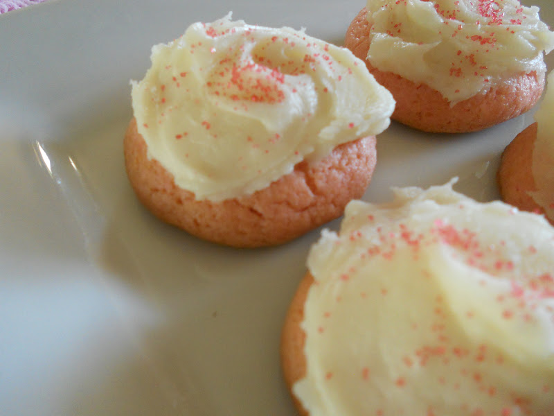 Ally�s Sweet and Savory Eats Strawberry Cake Mix Cookies