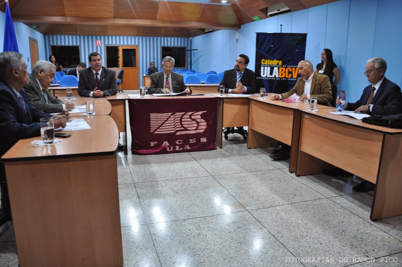 En el marco de este evento se realizó una videoconferencia en horas de la mañana con parte del equipo que conforma la dirección del BCV y algunos funcionarios del Fondo Monetario Internacional (FMI).