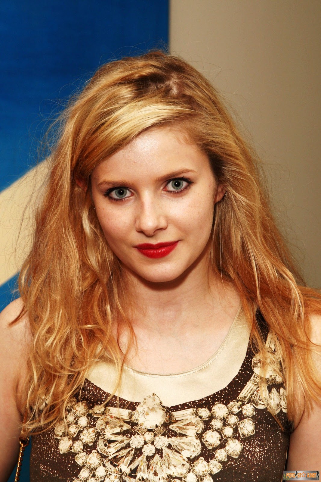http://4.bp.blogspot.com/-vUZ4CnXRo-Q/TgEOIHiQXzI/AAAAAAAAEVs/ZMz6CH-RjJk/s1600/Rachel-hurd-wood-Hairstyles%2B%25283%2529.jpg