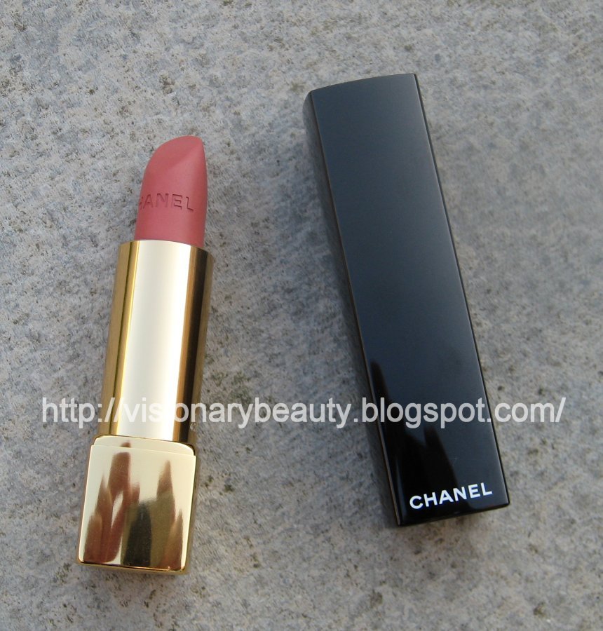 Visionary Beauty: Chanel Rouge Allure Velvet La Distinguee #33