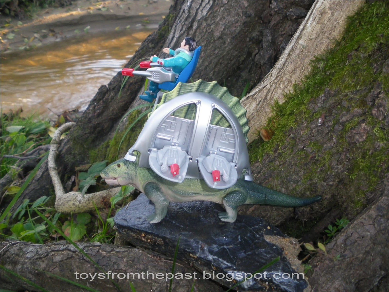 toys from the past 262 dino riders dimetrodon with shado 1989 dimetrodon size
