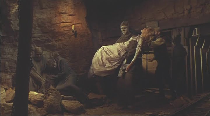 Black Plague Zombies - Zombicidecom