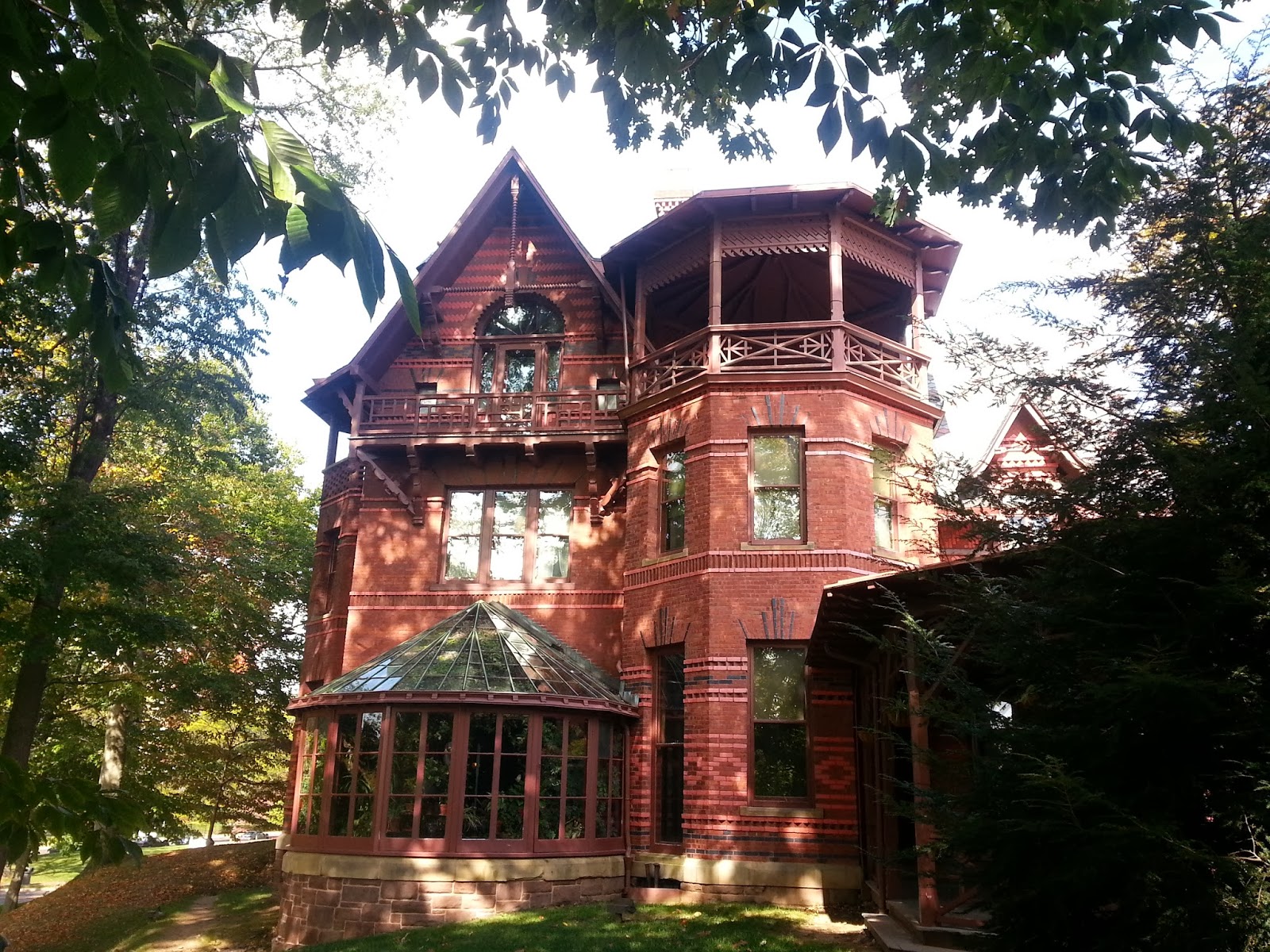 The historic mansion of Mark Twain house in which live ghosts The historic mansion of Mark Twain house in which live ghosts