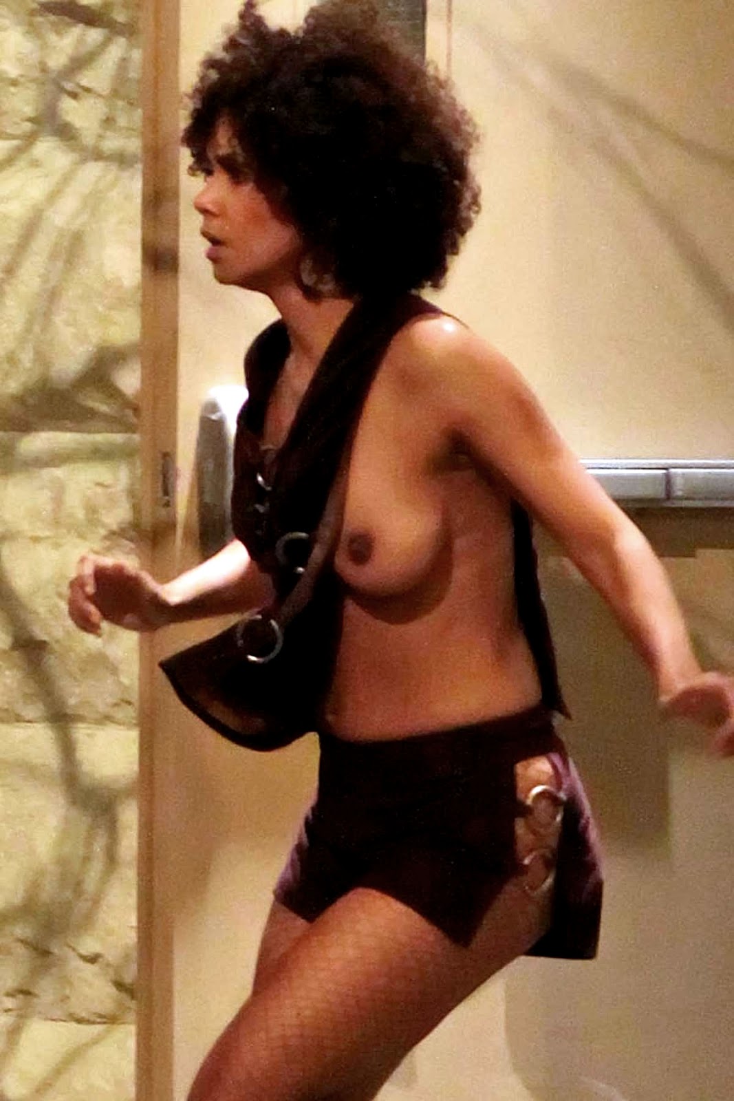 helly-berry-naked-young