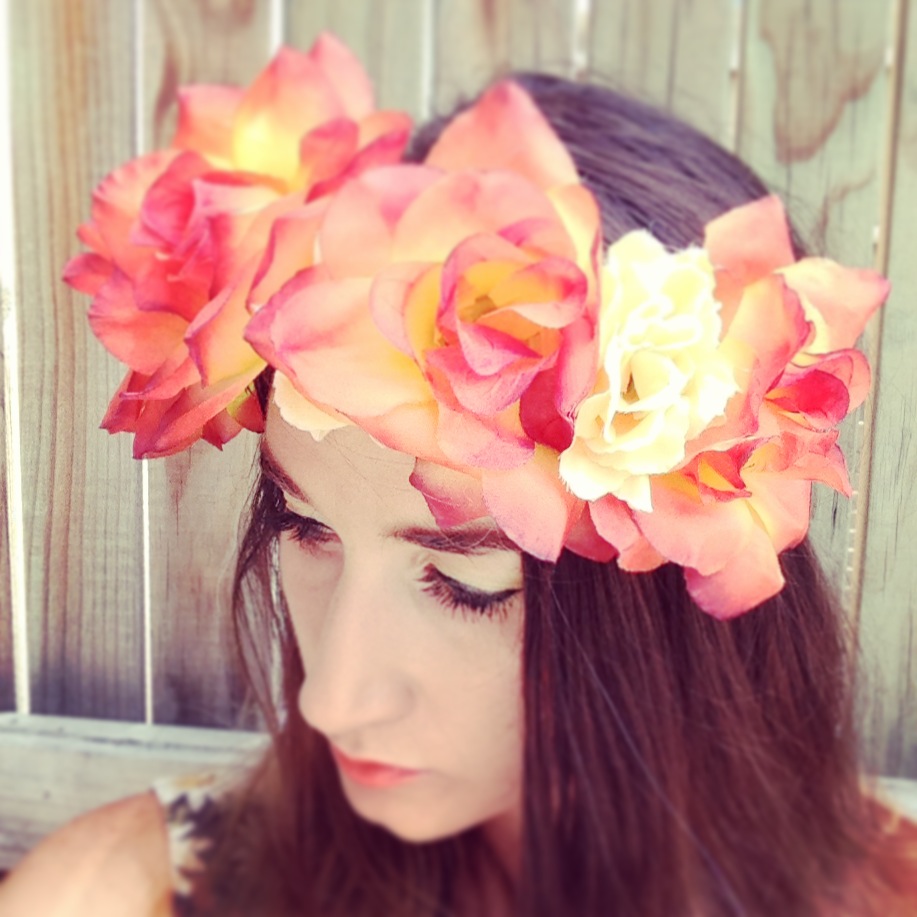 How To Crochet a Heart A flower for your hair