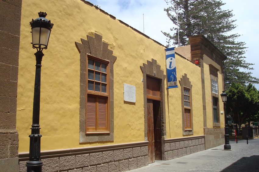 oficina de turismo gran canaria rosa en gran canaria g 225 ldar ayuntamiento y oficina de oficina de turismo gran canaria rosa en gran canaria g 225 ldar ayuntamiento y oficina de