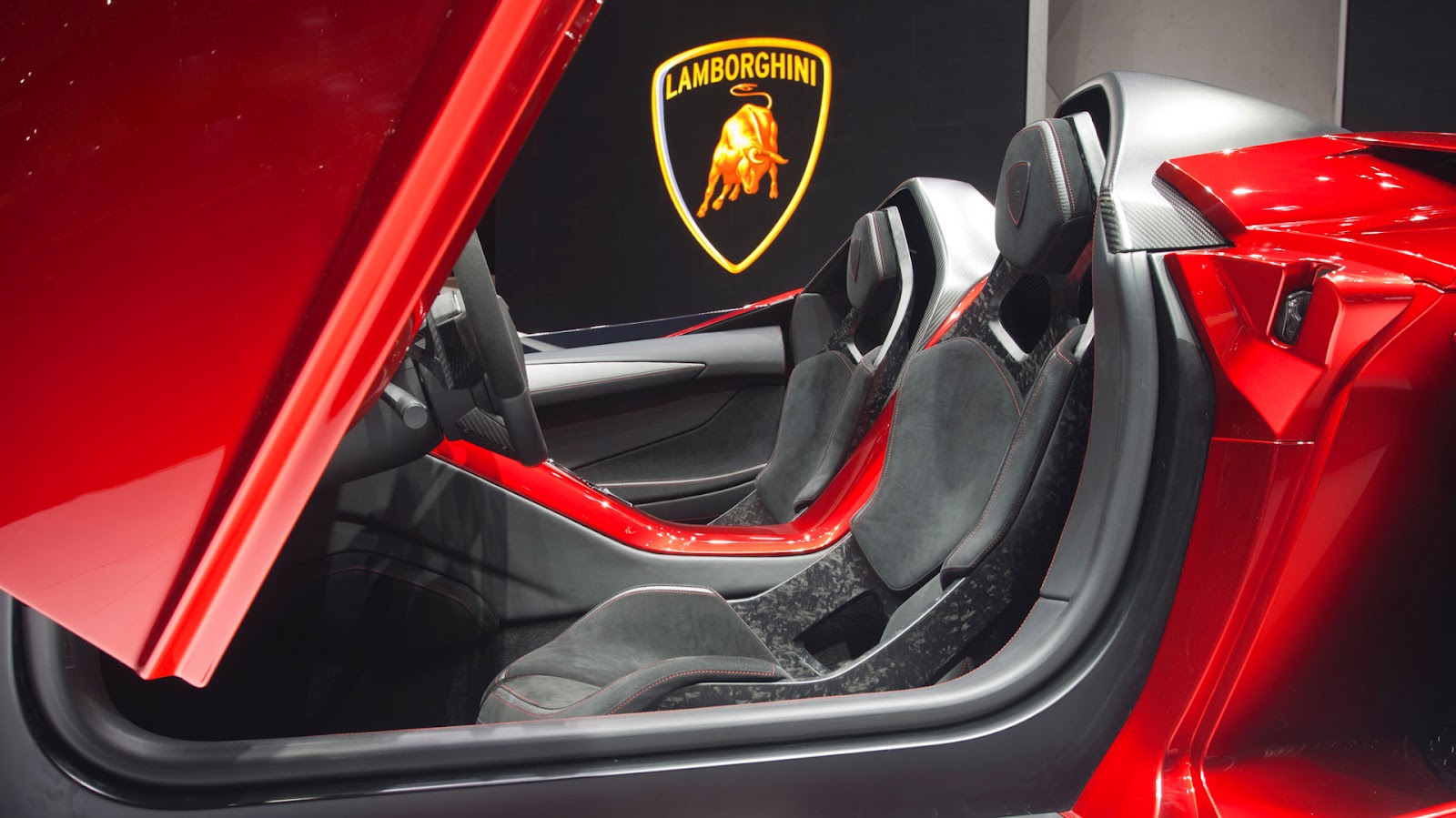 http://4.bp.blogspot.com/-vdFTxnQxgSo/T4b68TdAi6I/AAAAAAAAb1s/C9Zc6IVB0Co/s1600/lamborghini_aventador_j_2012_hd_wallpaper+(10).jpg