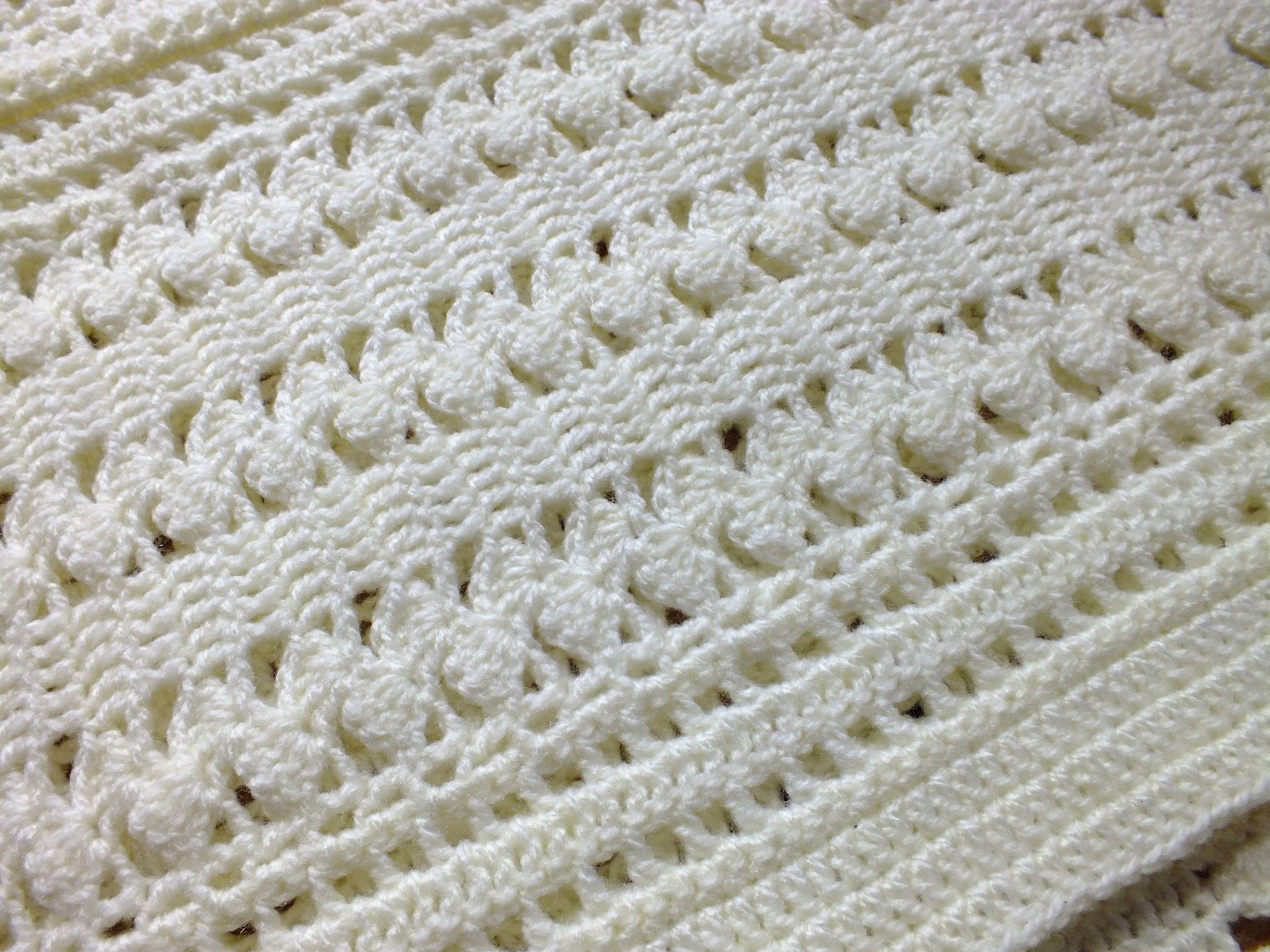 HanJanCrafts: Gentle ZigZag Baby Blanket: Shell Instructions