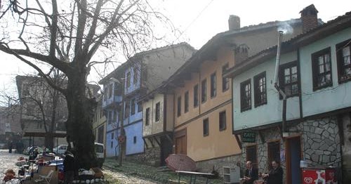 sıkılmaya gerek yok ESKİDEN KALAN AZ ŞEYLERDEN TARİH KOKULU BİR KÖY