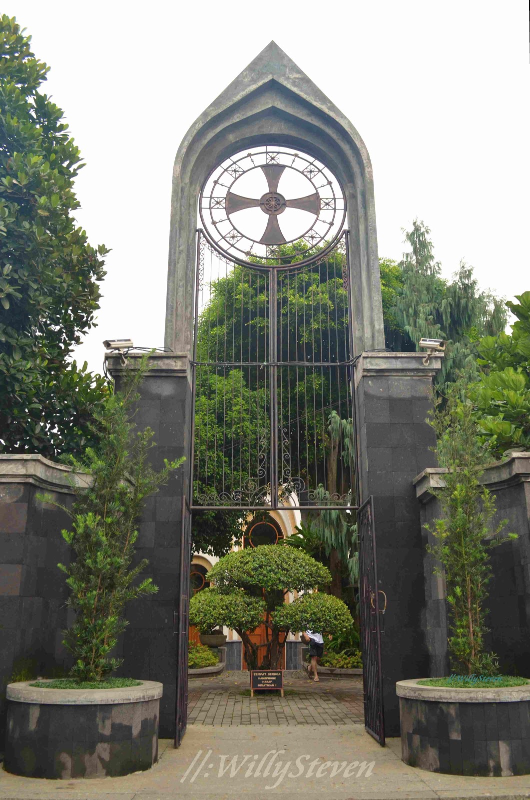 Gereja Karmel Lembang: Oase Spiritual Di Tengah Keindahan Alam Bandung Gereja Karmel Lembang: Oase Spiritual Di Tengah Keindahan Alam Bandung