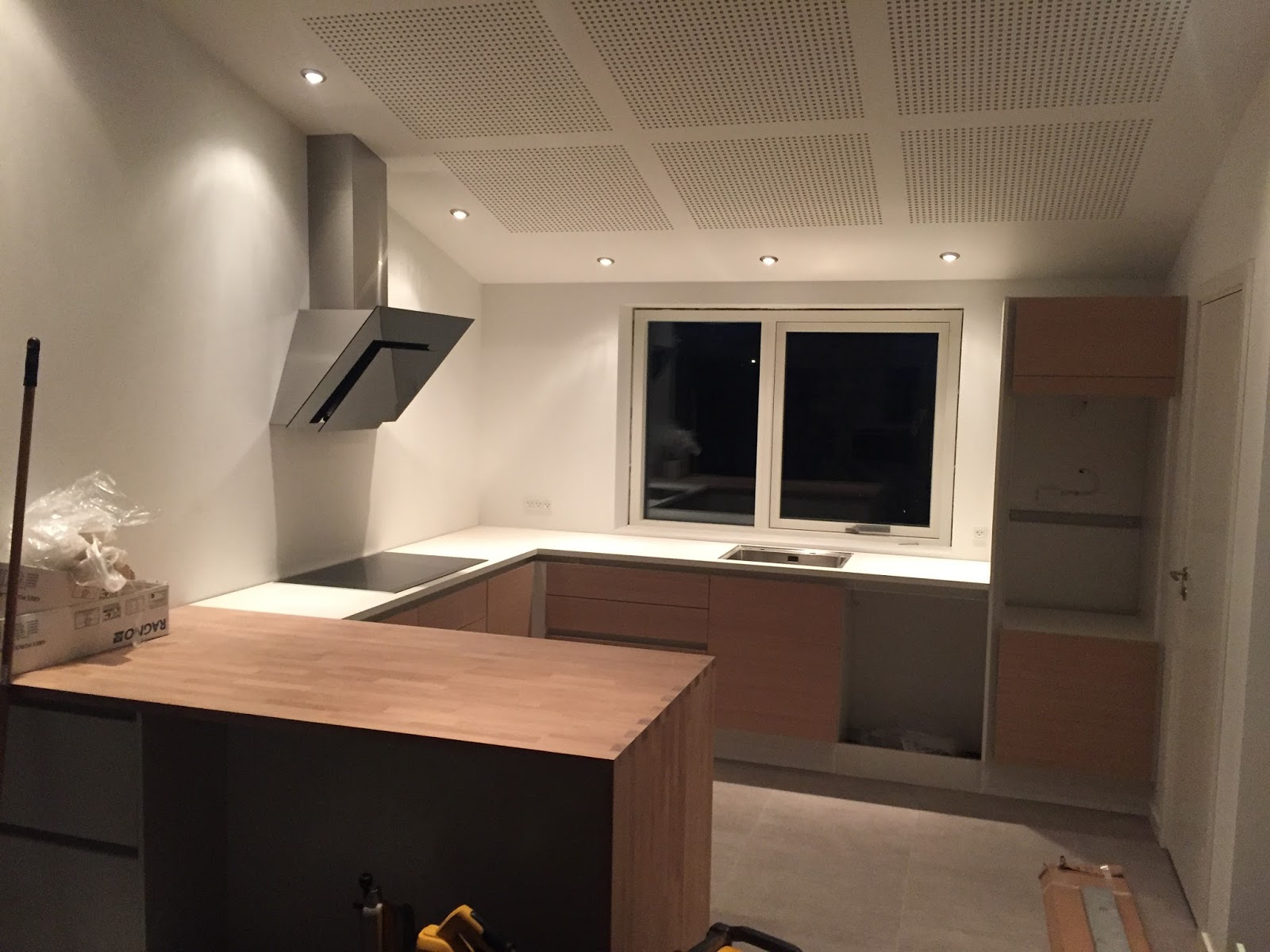 Vores nye hus på storkevej: så kom vi indenfor i huset... og så ...