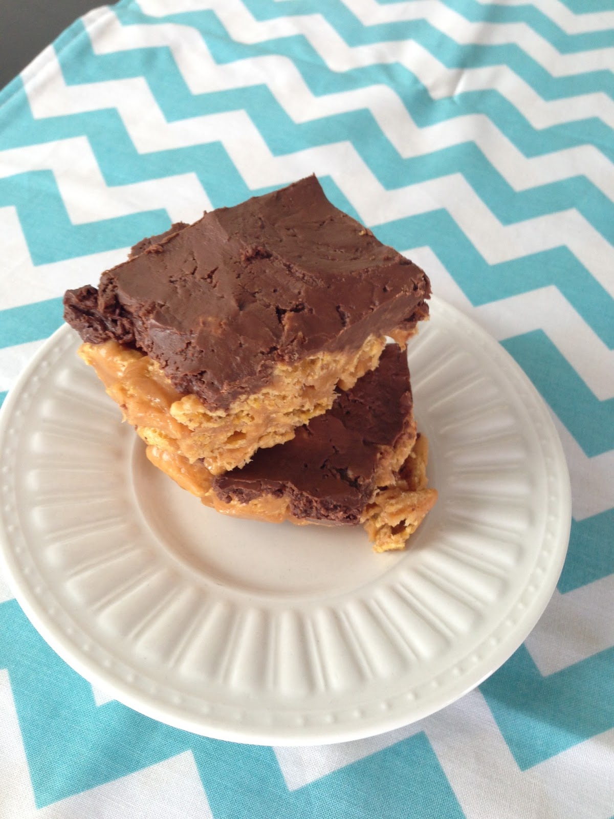 Readable Eatables {Chex Scotcheroos}