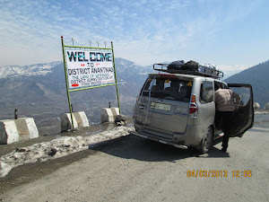 Our  "S.U.V " approaching Anantnag  on our journey to Srinagar.