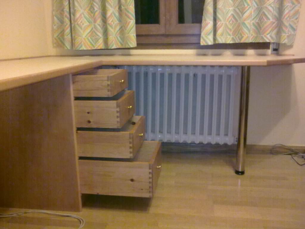 Mesa de estudio de pino Muebles Cansado (Zaragoza) Carpintero Mesa de estudio de pino Muebles Cansado (Zaragoza) Carpintero