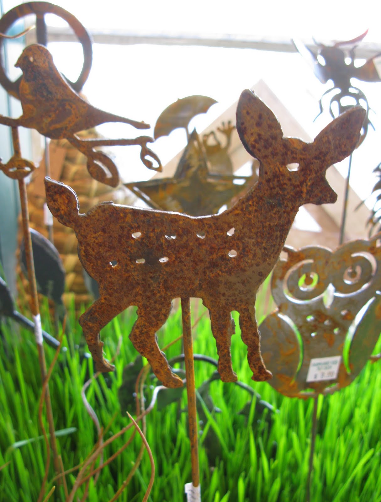 Farmhand Feed and Home Company Rusty Garden Art
