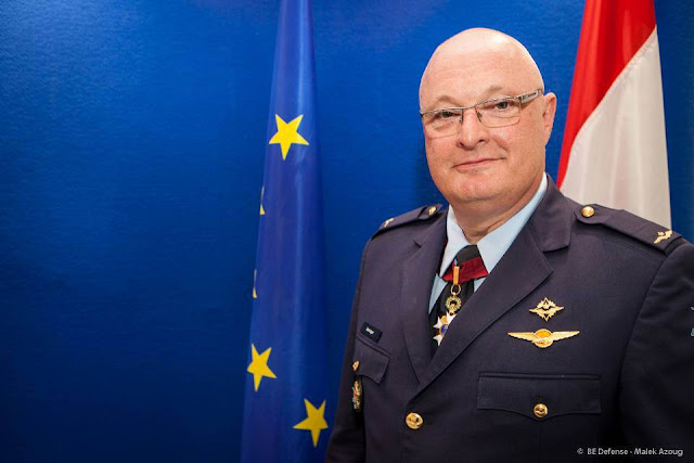 Lt. Gen. Alexander Schnitger said the two designs being evaluated by the US Army could fall far short of actual wartime needs Lt. Gen. Alexander Schnitger
