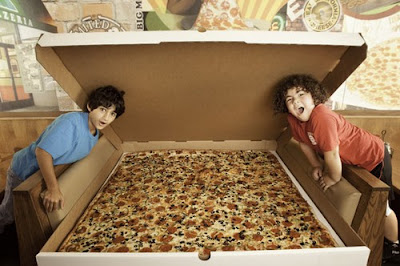 Guinness World Record 2012 | Pizza terbesar didunia