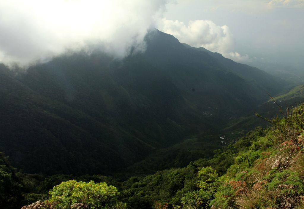 Sri Lanka Tour Guide List Sri Lanka Tour Guide List
