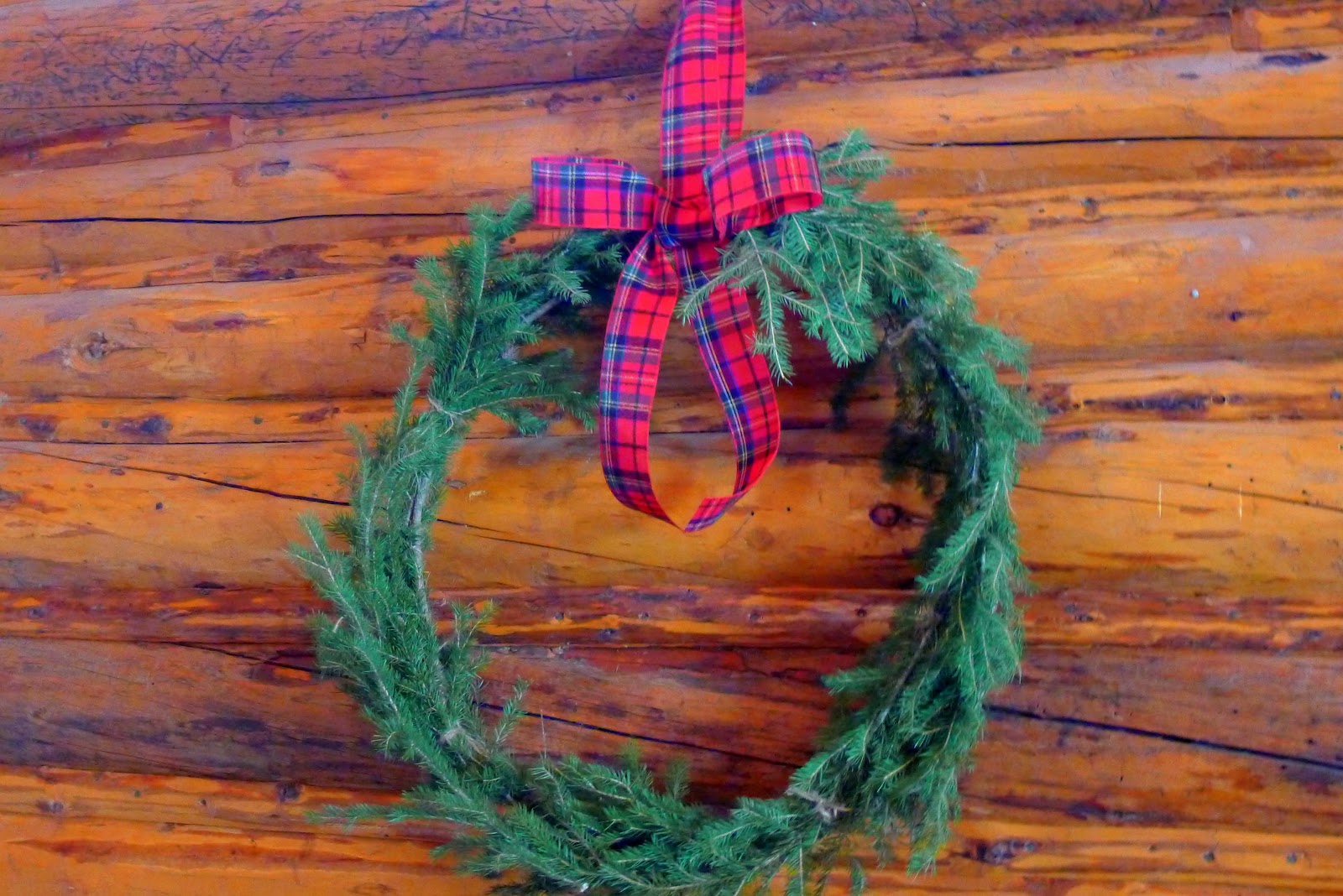 How To Make a Fresh Garland or Wreath