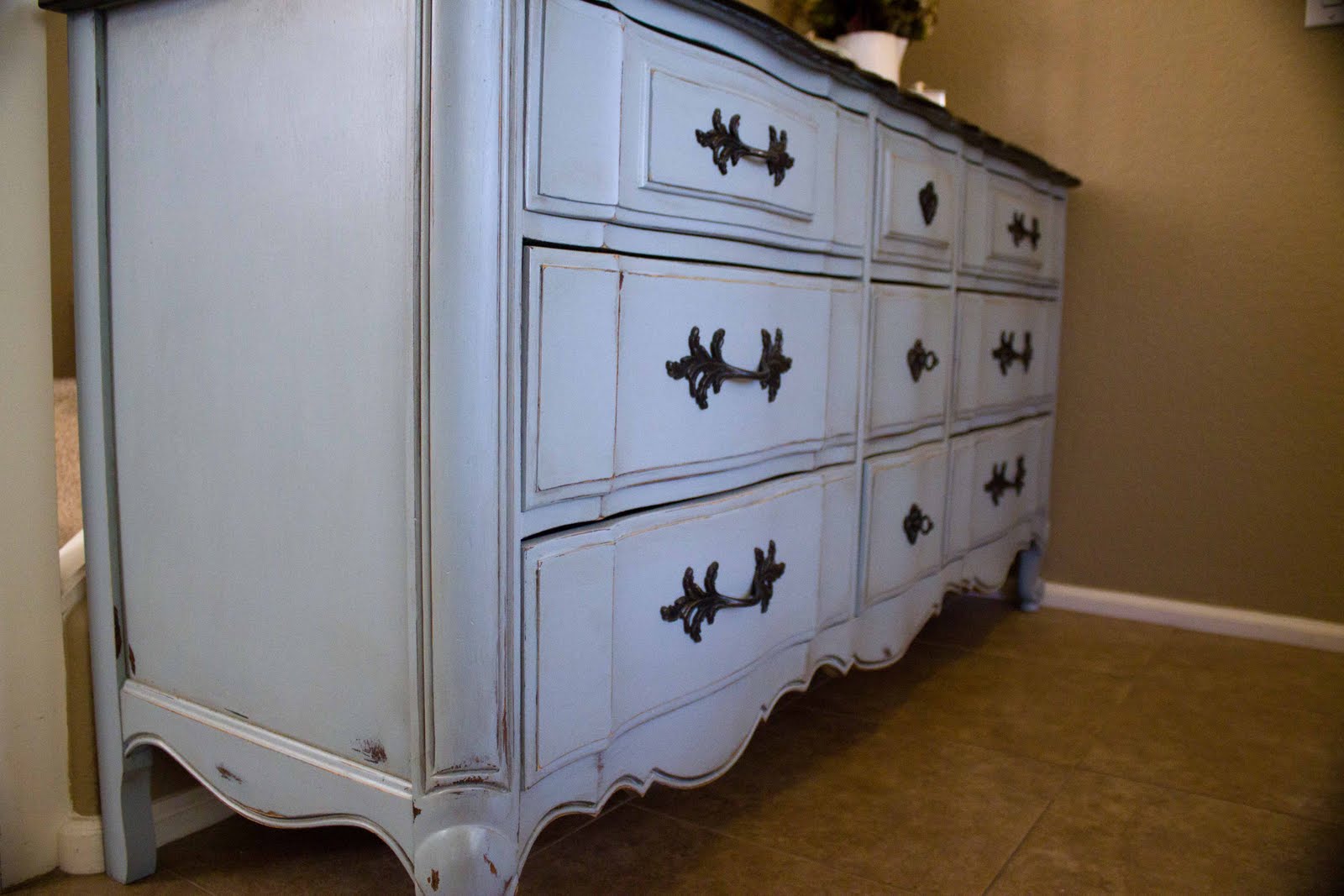 New to You: Vintage Thomasville Dresser