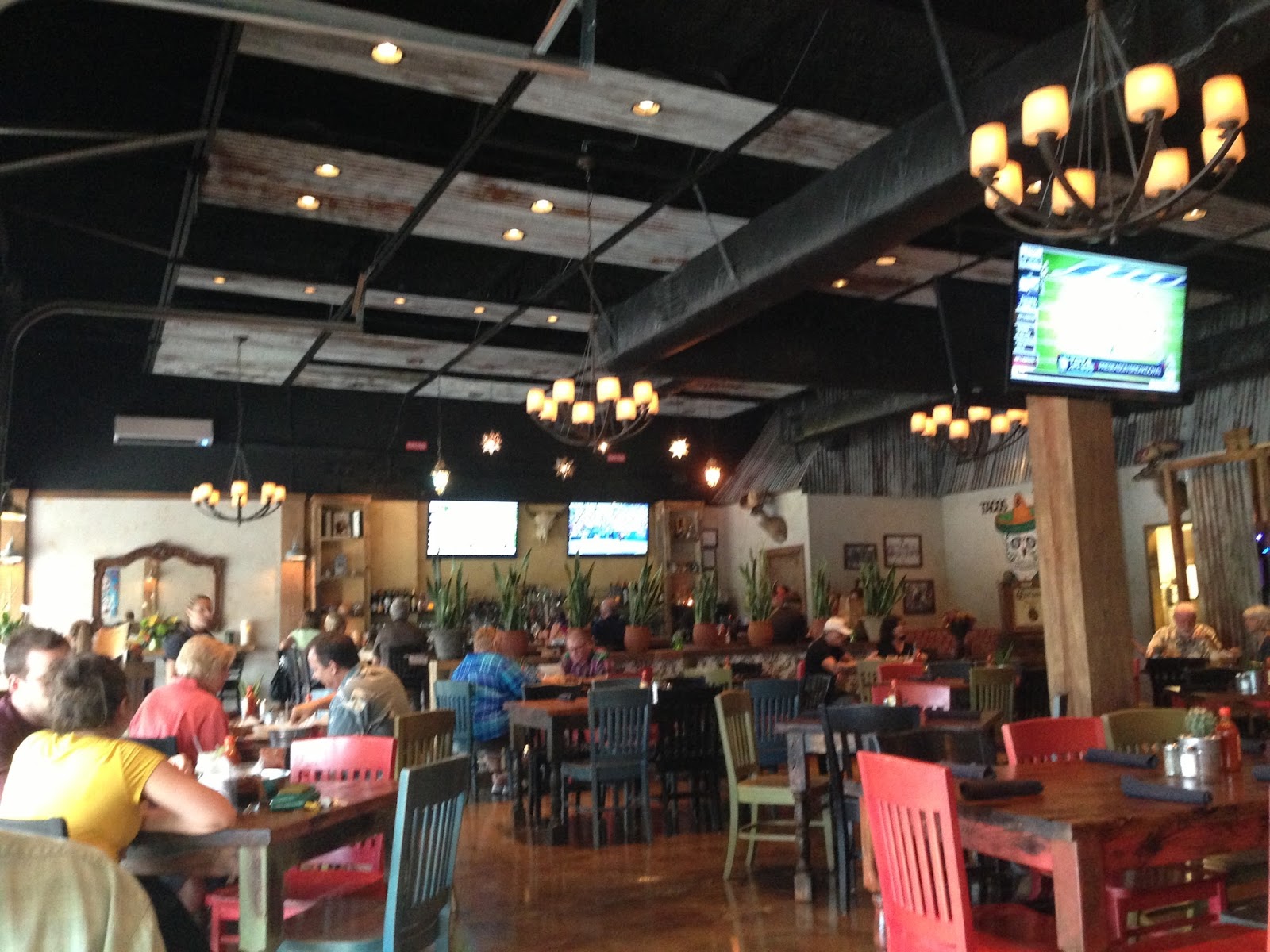 Cibo e Famiglia (Food and Family) Tacos & Tequila Cantina New Naples