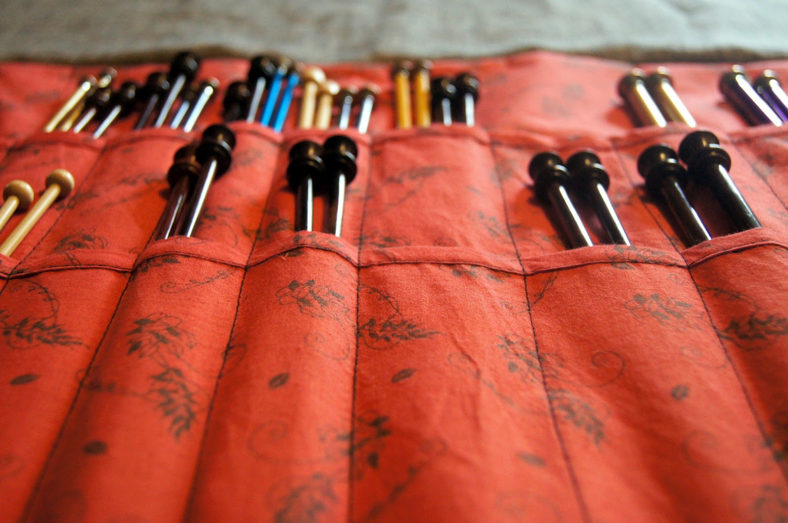 Craft My Life Away Knitting Needle Roll
