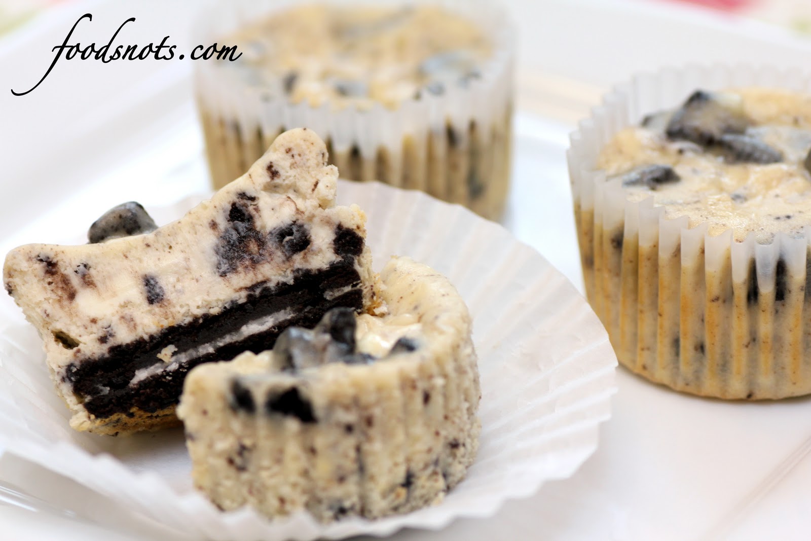 Recipe Snobs Cookies and Cream Cheesecake Cupcakes