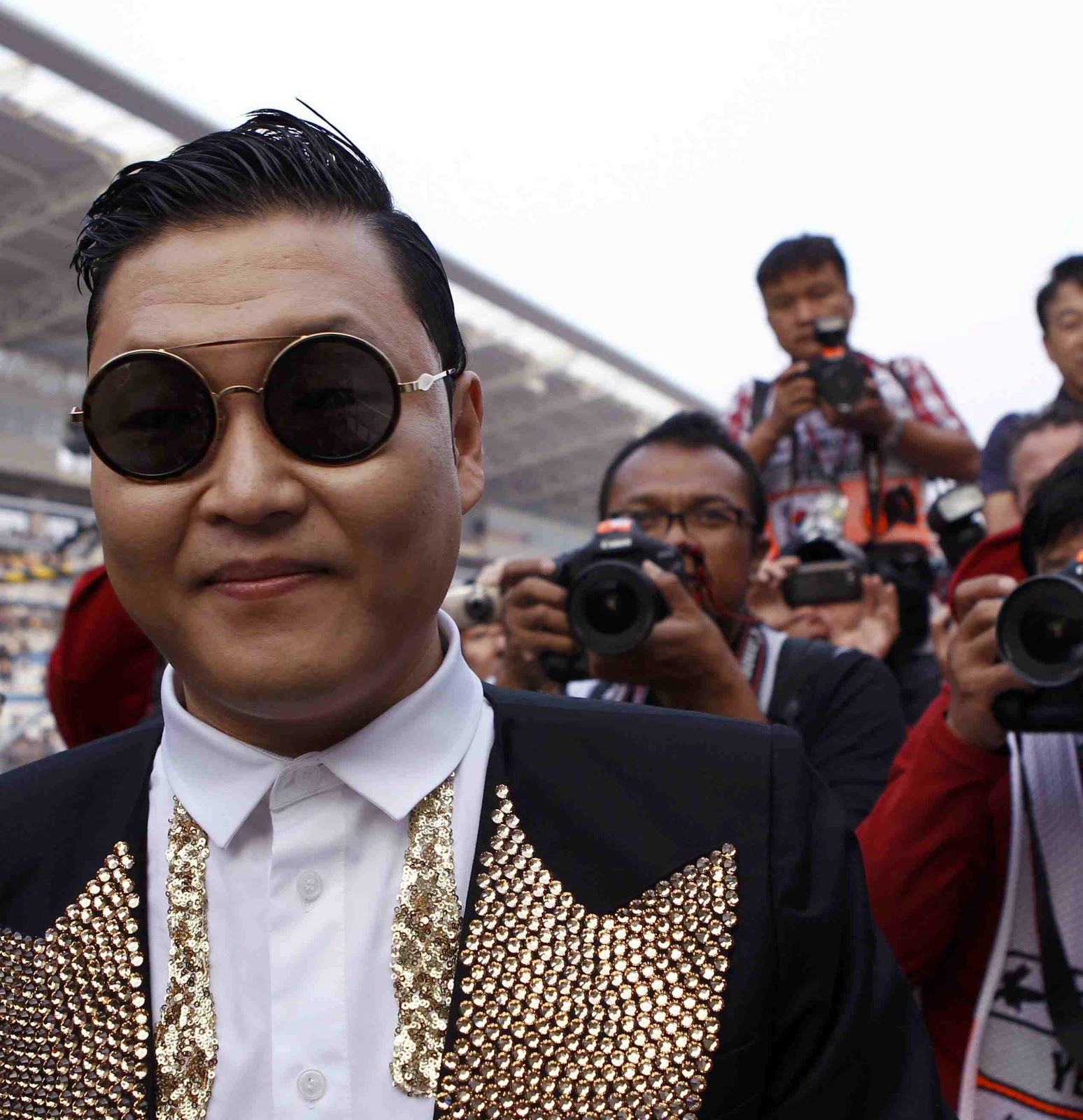 Psy Will Get Award in the 2012 American Music Awards - All About Kpop