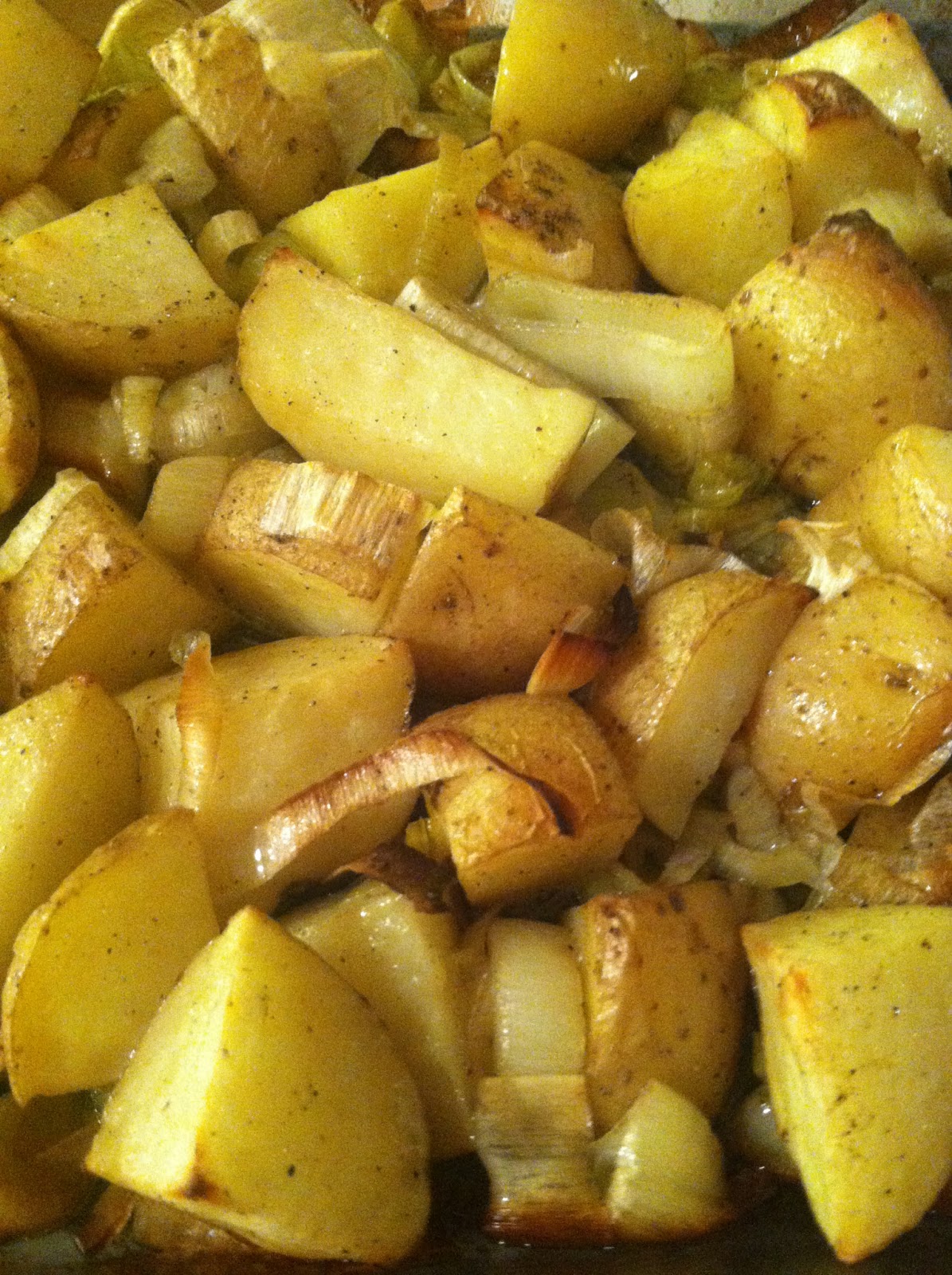 parsley & polka dots roasted potatoes with leeks