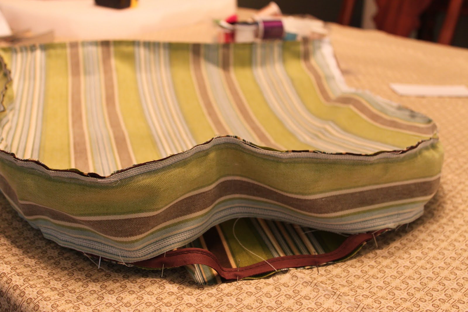 PitterAndGlink How to Make a Cushion