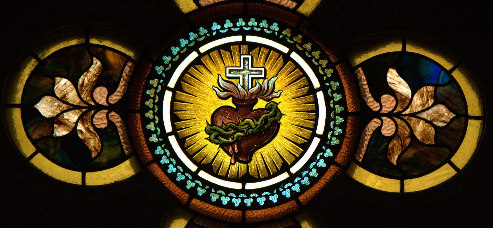 Cross Tipped Churches: Sacred Heart of Jesus (Stained Glass)