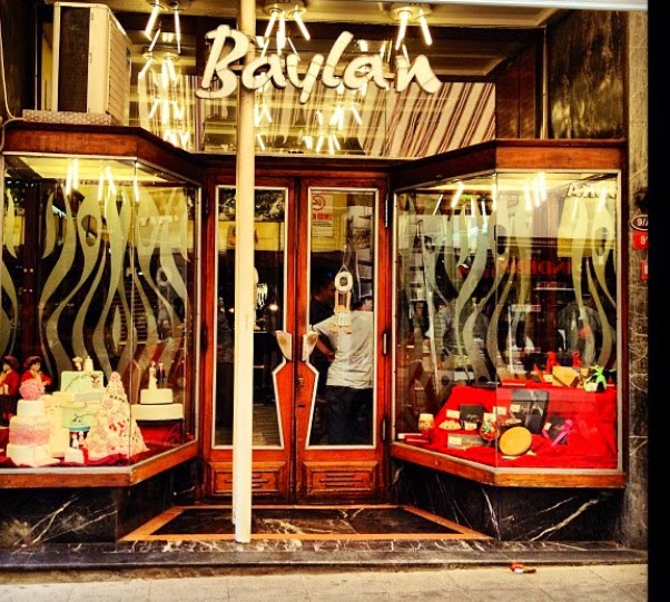 YiyosİciyosYaziyos BAYLAN PASTANESİ KADIKÖY