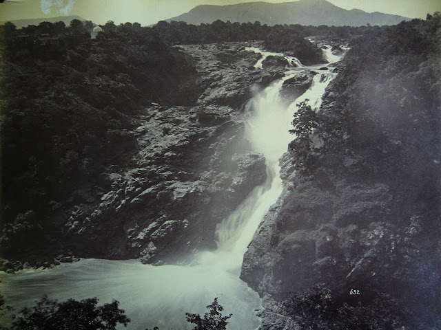 Waterfall+in+India+-+Date+Unknown